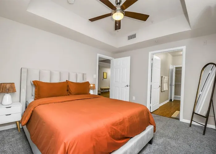 Cozy Retreat Getaway Family-Sized By Lake Eola