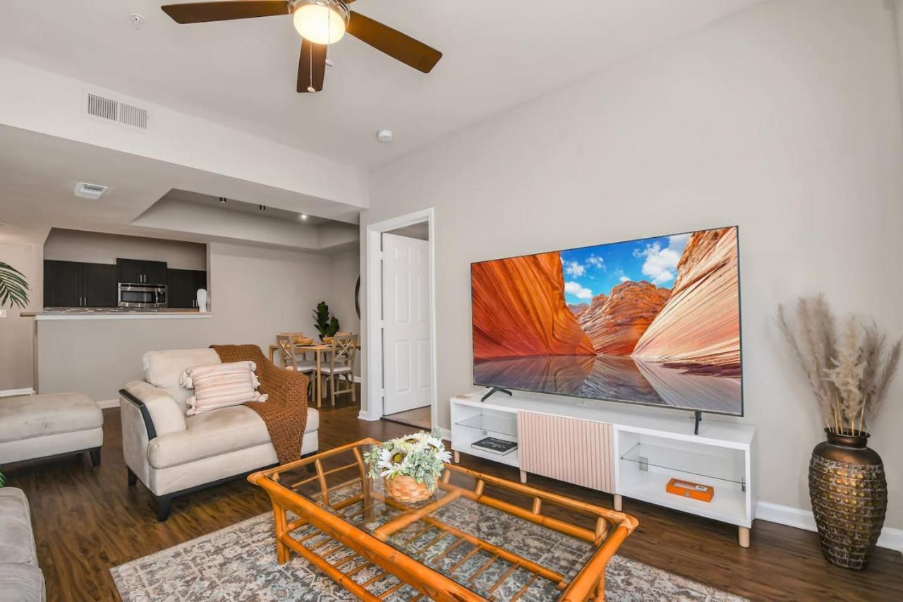 Cozy Retreat Getaway Family-sized By Eola Orlando