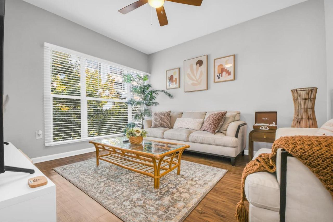 Cozy Retreat Getaway Family-sized By Eola Orlando