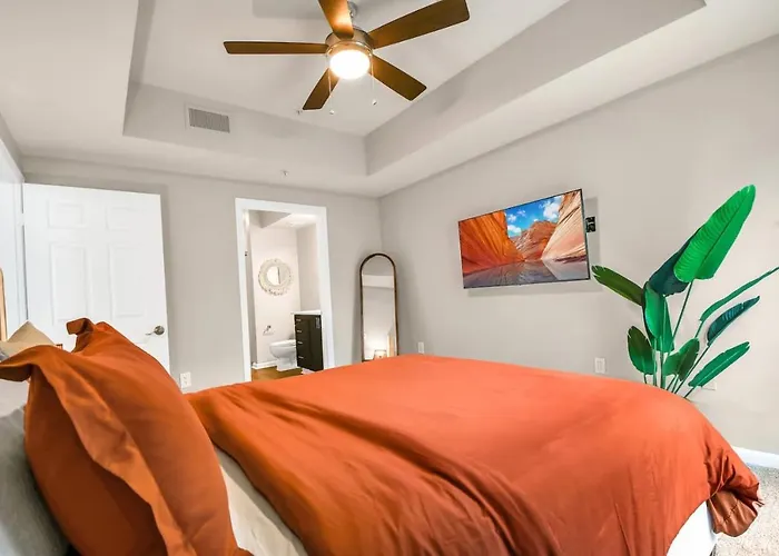 Cozy Retreat Getaway Family-Sized By Lake Eola