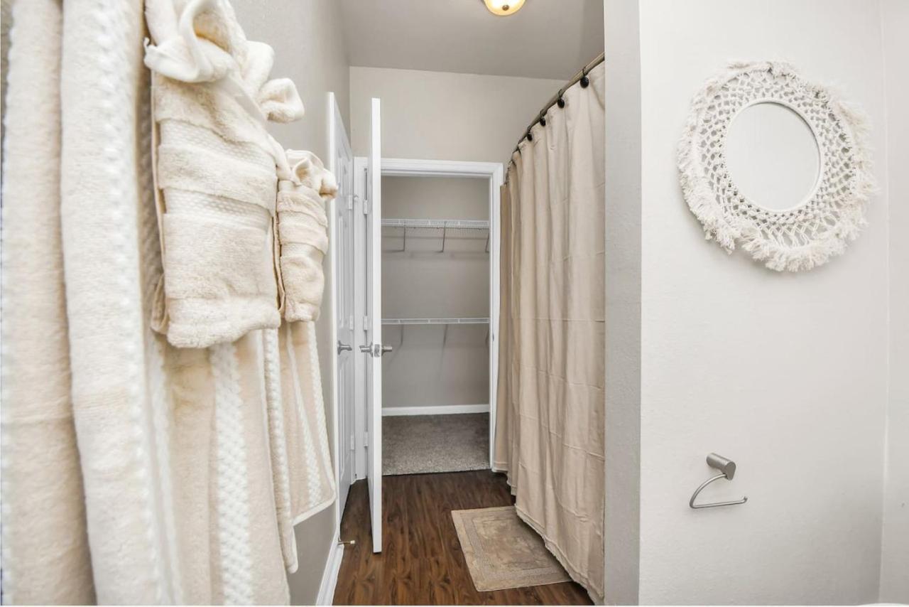 Cozy Retreat Getaway Family-sized By Eola Apartment Orlando