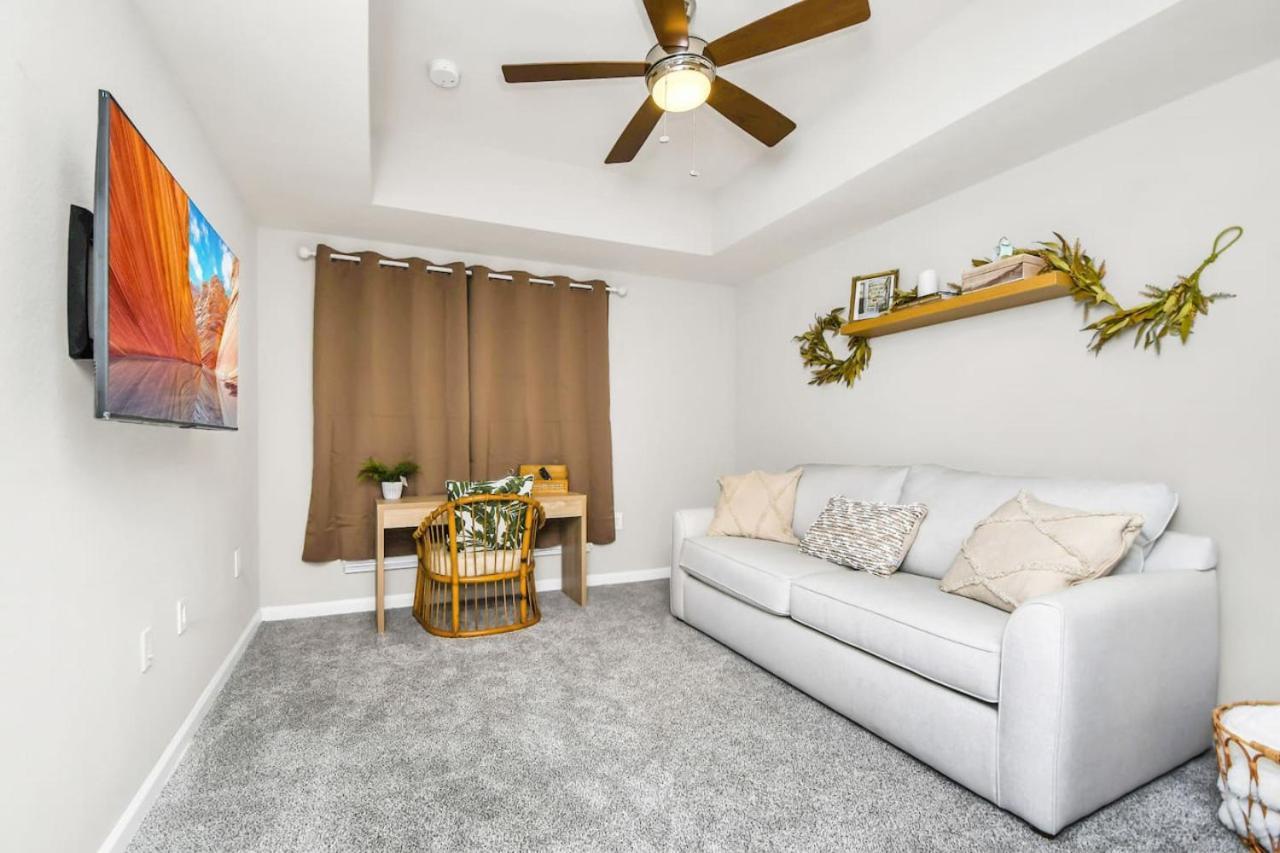 Cozy Retreat Getaway Family-sized By Eola