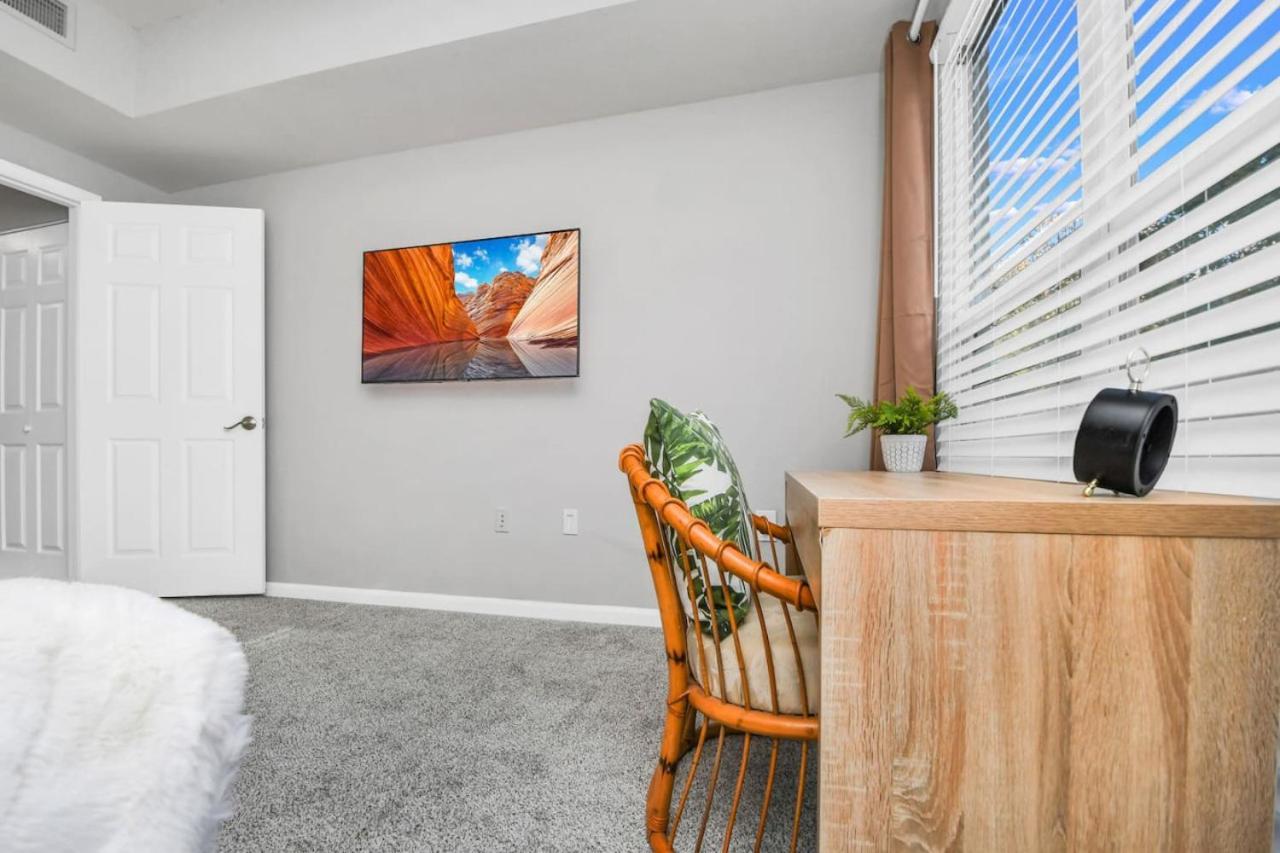 Cozy Retreat Getaway Family-sized By Eola Apartment *